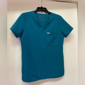 XS Figs scrubs